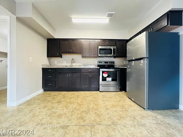 2920 Siki Ct #C — Photo 3