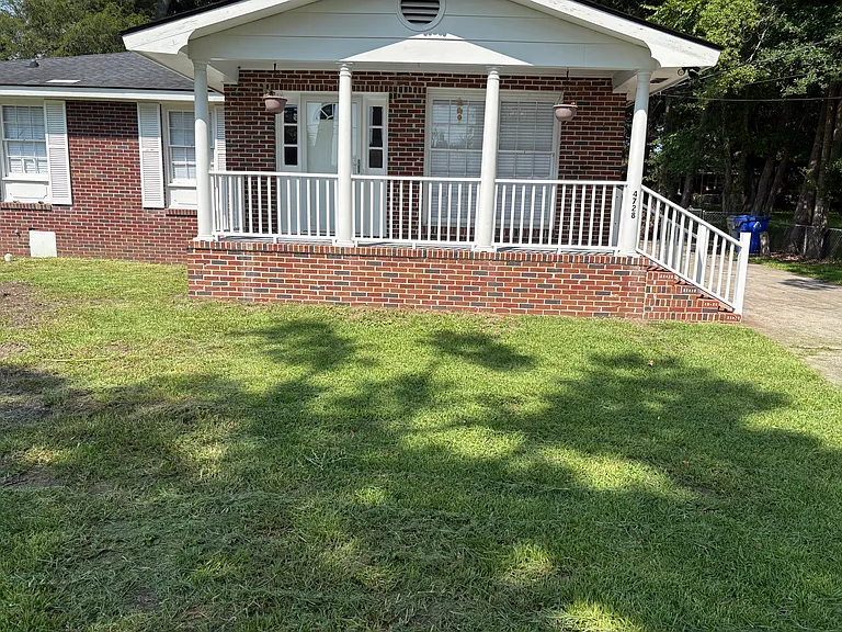 4728 Holbird Dr — Photo 2