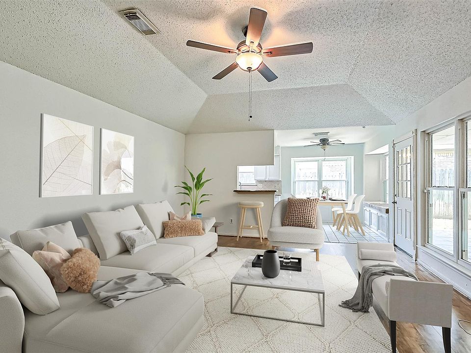1st image of 2922 Lakefield Way
