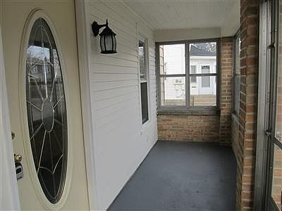 2nd image of 653 Spencer St NE