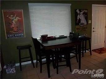 Previous picture of kitchen.