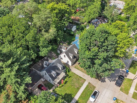 4th image of 26005 Currier St