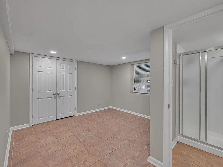 4917 Salem Dr — Photo 25
