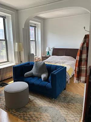 Rented by Charlie 99 LLC | media 16