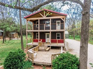 33 E Sugar Lake Cv, Mound City, KS 66056