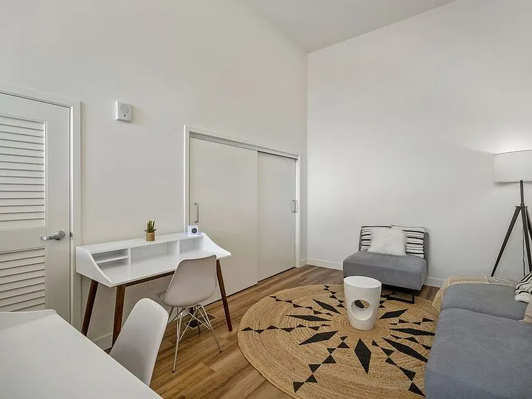 950 Lofts — Photo 77