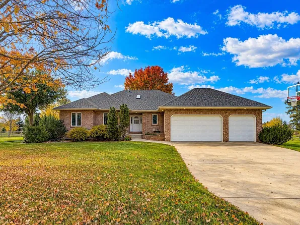 104 Grand View Dr, Mead, CO 80542