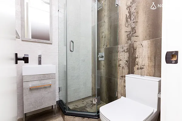 Rented by Nooklyn NYC LLC | media 38