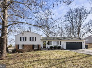 10101 Roslyn Ct, Manassas, VA 20109