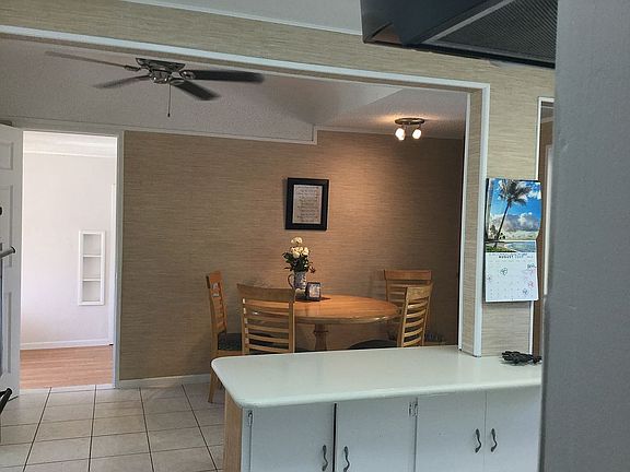 4th image of 2114 Martina Ave