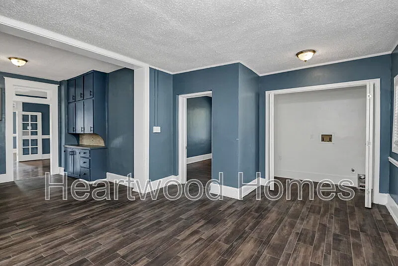 3 bed, 2.0 bath, 1672 sqft, $1,850 — Photo 4