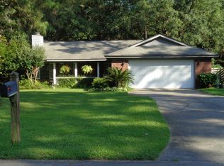 300 Liberty Oak Ln, Hinesville, GA 31313