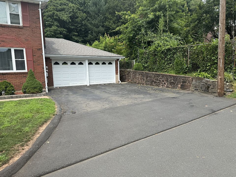 Garage and Driveway space