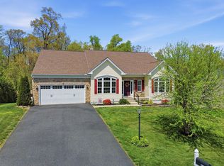 588 Misty Hill Dr, Delta, PA 17314