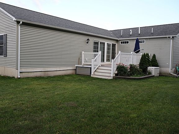 3rd image of 23 Quarrystone Dr