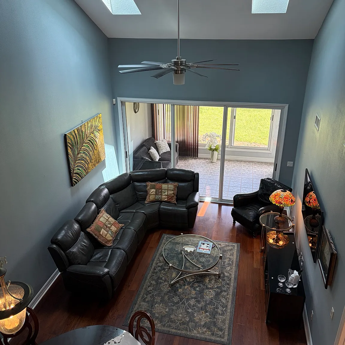 3 bed, 3.5 bath, 1991 sqft, $3,500 — Photo 3
