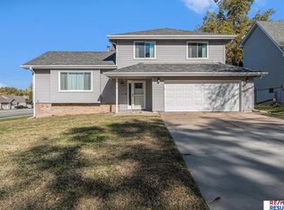 3514 Lynnwood Dr, Bellevue, NE 68123