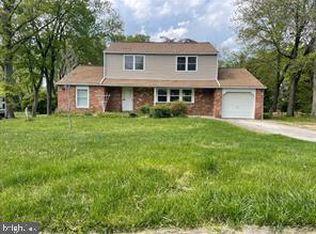 7 Mary Bell Rd, Audubon, PA 19403