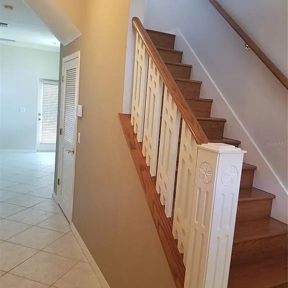 3043 Pointeview Dr — Photo 10