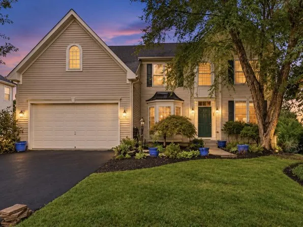 30 Houser Dr, Lovettsville, VA 20180