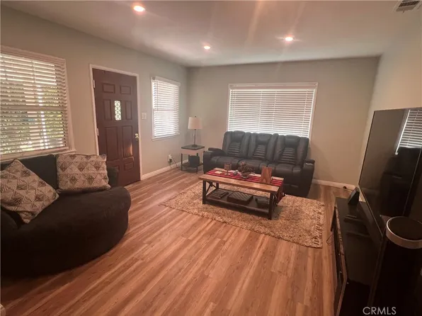 9652 Rincon Ave, Pacoima, CA 91331