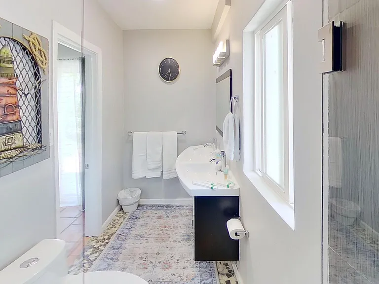 10809 Hartsook St #F — Photo 15