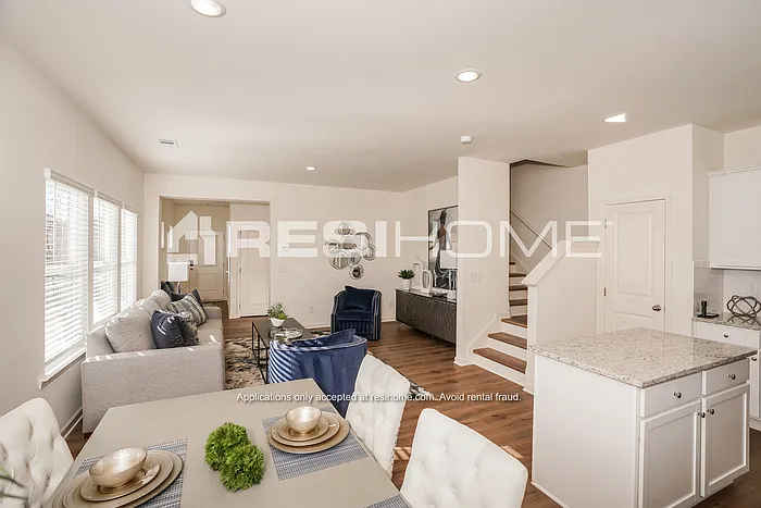 303 Haystack Dr — Photo 8