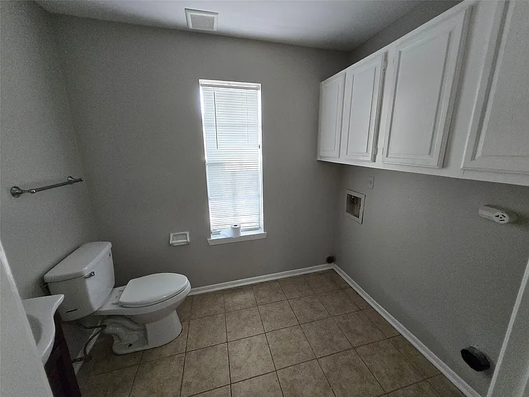 7942 Grow Ln — Photo 4