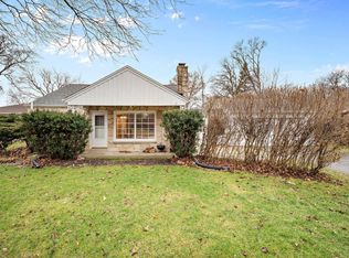 3259 N Knoll Blvd, Wauwatosa, WI 53222