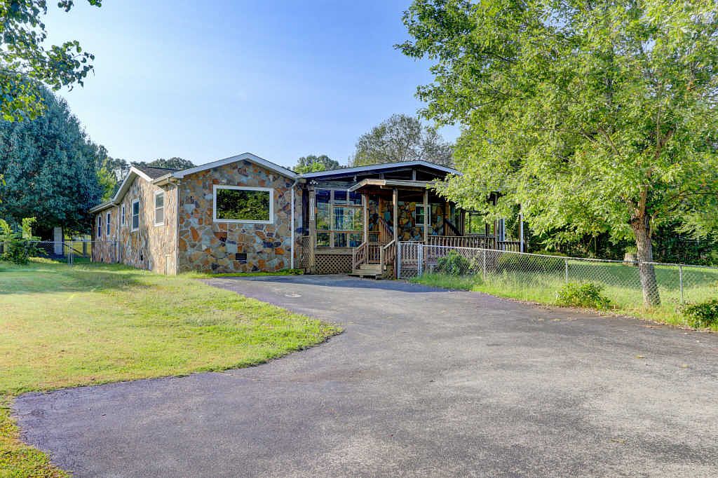 10110 Old Rutledge Pike, Mascot, TN 37806 | Zillow