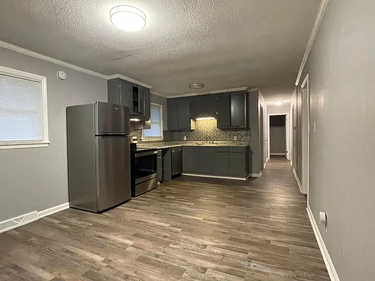 205 Lancaster Rd — Photo 11