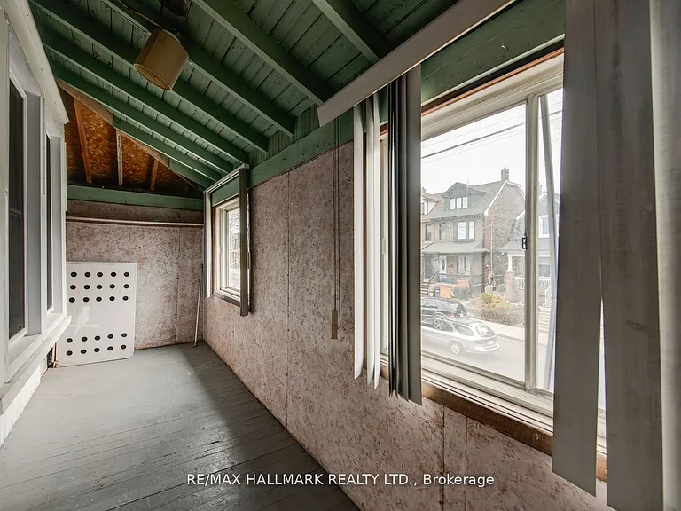 576 Ossington Ave S #2 — Photo 28