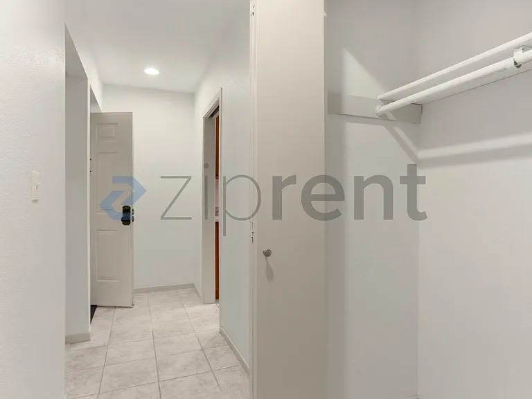 12840 SE 40th Ct #C3 — Photo 2