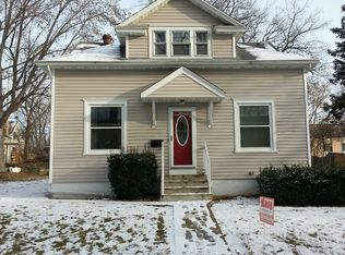 113 12th Ave S, Hopkins, MN 55343