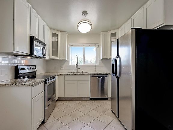 5th image of 1883 Camden Ave