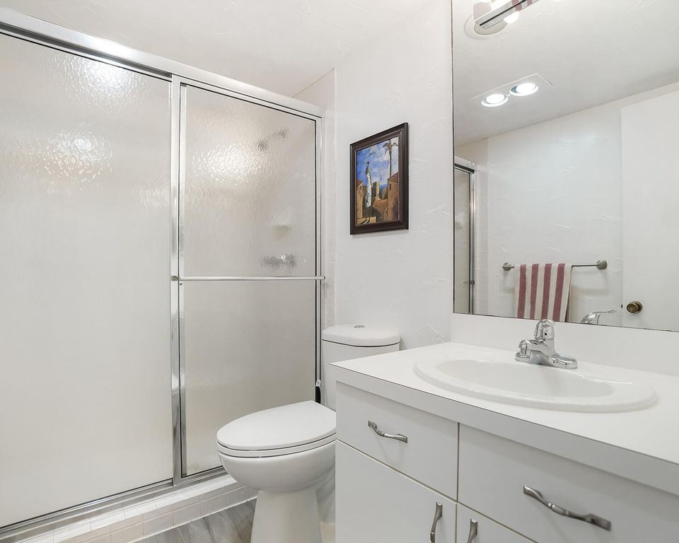 2671 S Course Drive #907, photo 6