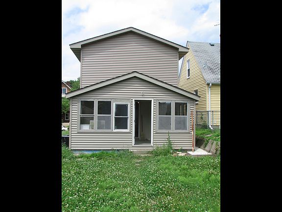 4th image of 786 Magnolia Ave E