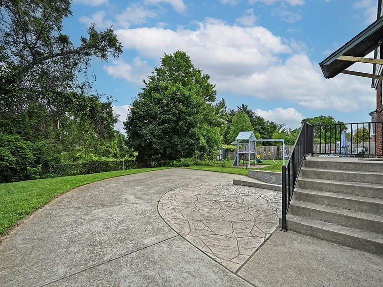 4956 Oaklawn Dr — Photo 20