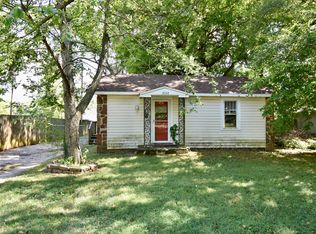 2722 W College St, Springfield, MO 65802