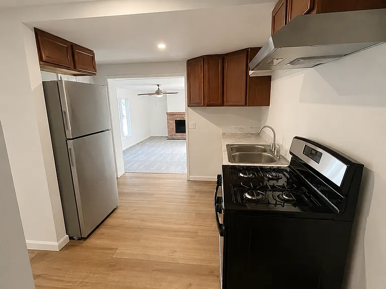 1515 11th St — Photo 3