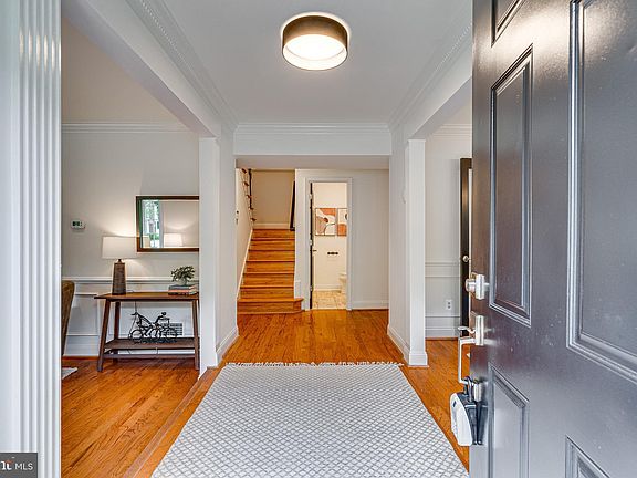 4th image of 4760 Tapestry Dr
