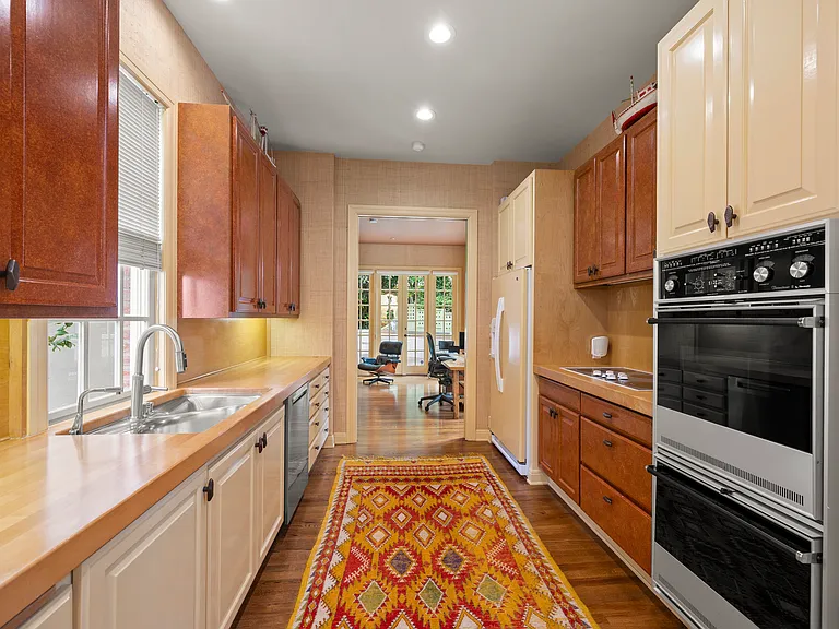 7612 Hillside Dr — Photo 19