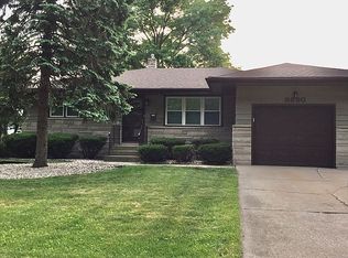 8630 Jefferson Ave, Munster, IN 46321