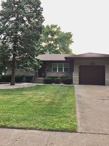 8630 Jefferson Ave, Munster, IN, 46321