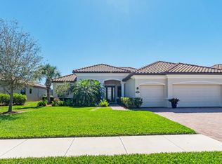 3952 Treasure Cove Cir, Naples, FL 34114