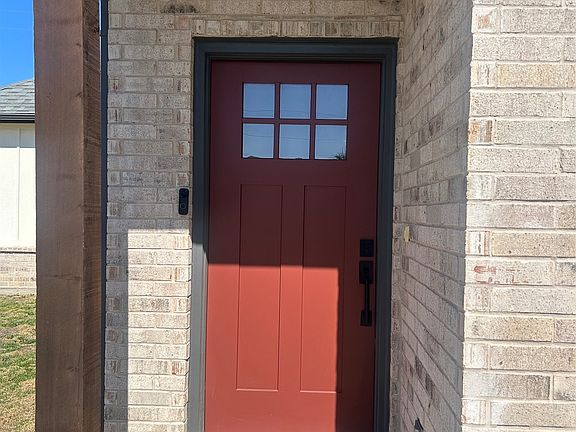 3rd image of 140 Hummingbird Dr