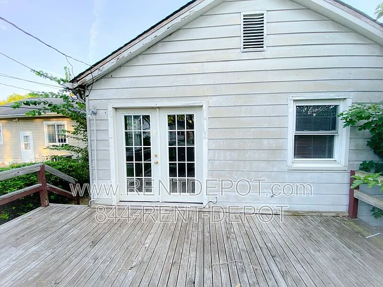 1729 S Kerth Ave — Photo 7
