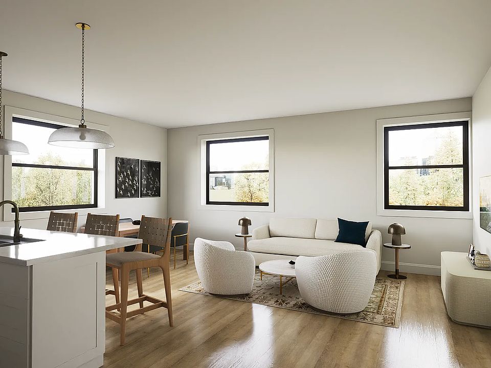 2nd image of 823 W Montrose Ave #23-1