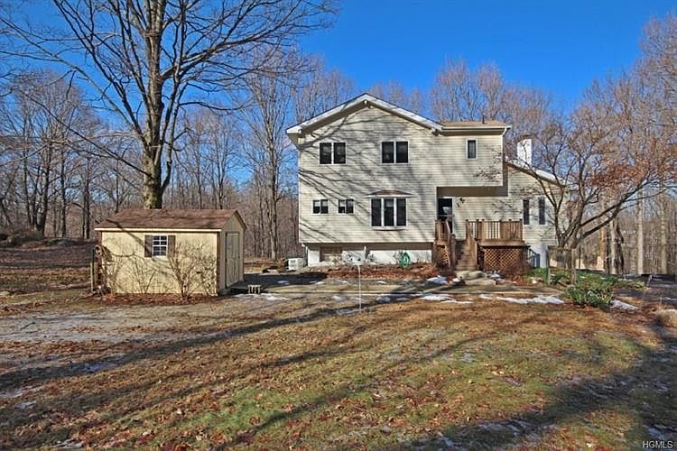 1st image of 7 Winterview Ln
