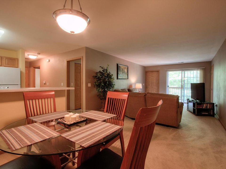 1st image of 220 E Remer Rd #403